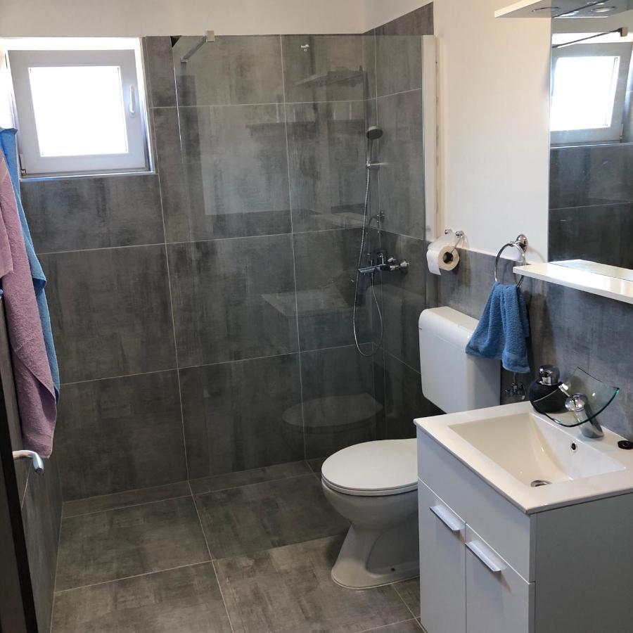Apartmani Bm Biograd Na Moru Ngoại thất bức ảnh