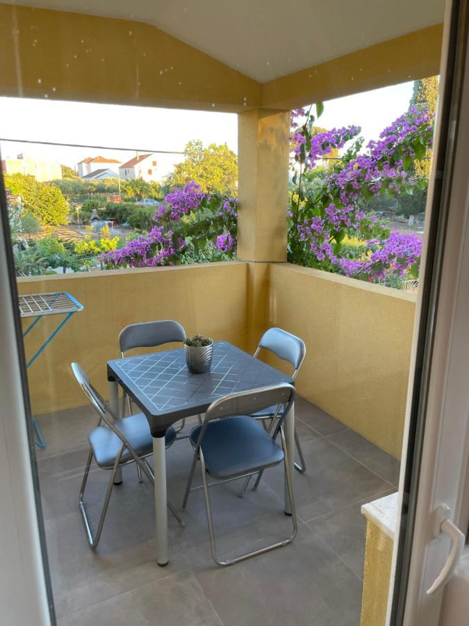 Apartmani Bm Biograd Na Moru Ngoại thất bức ảnh