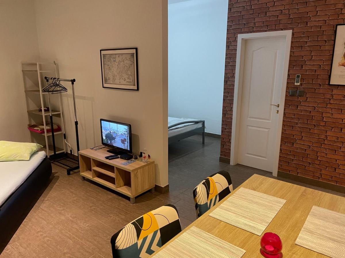 Apartmani Bm Biograd Na Moru Ngoại thất bức ảnh